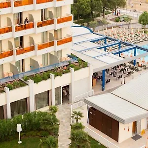 4* Hotel Palace